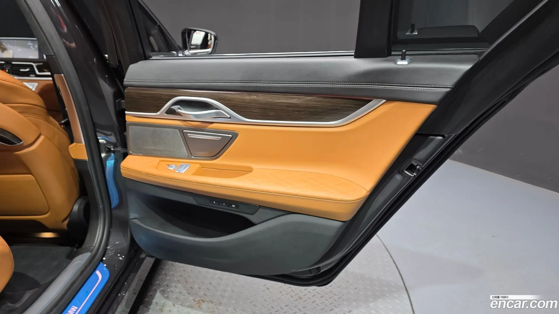 BMW 7-Series 740i Design Pure Excellence 2019