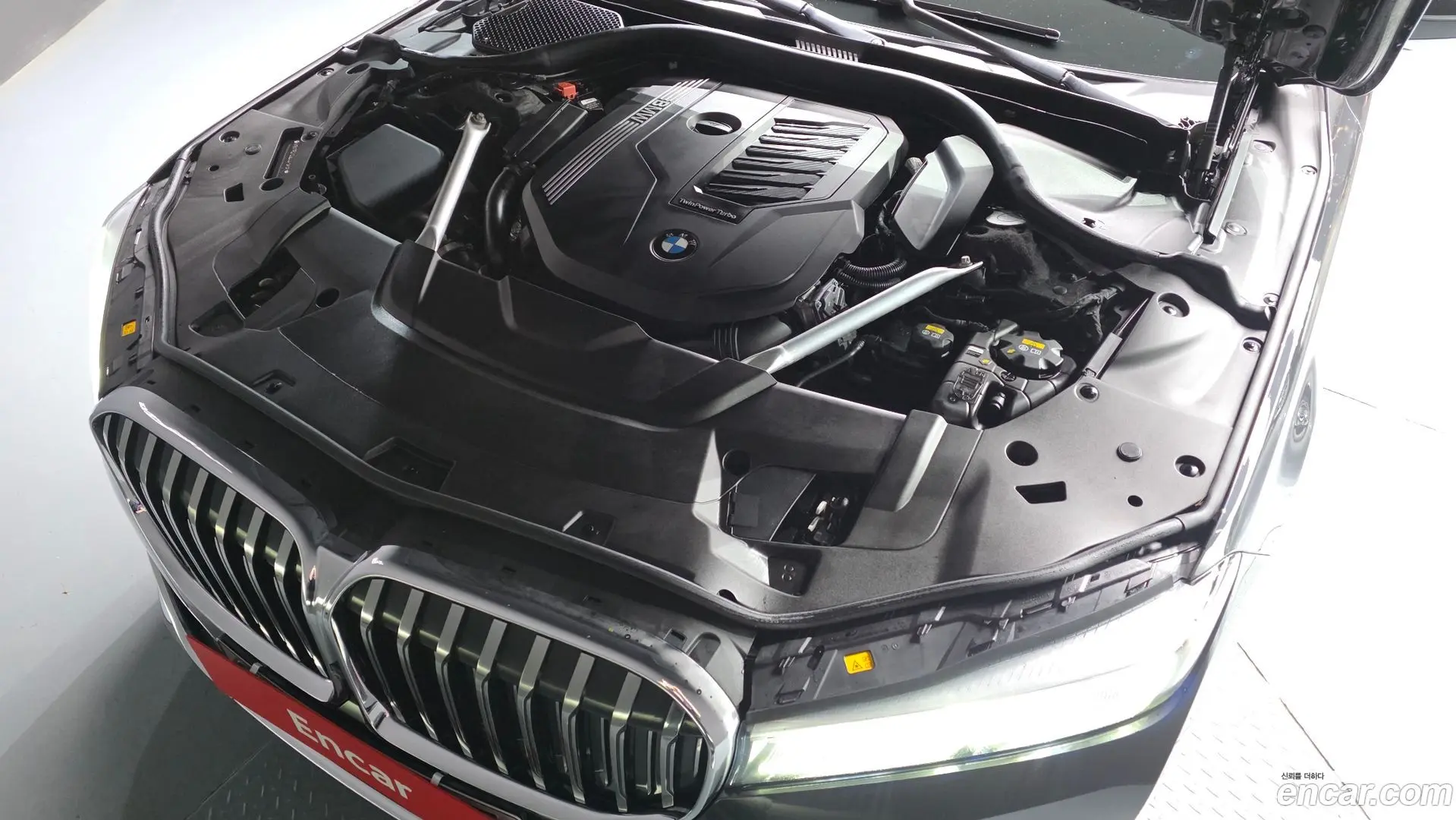 BMW 7-Series 740i Design Pure Excellence 2019