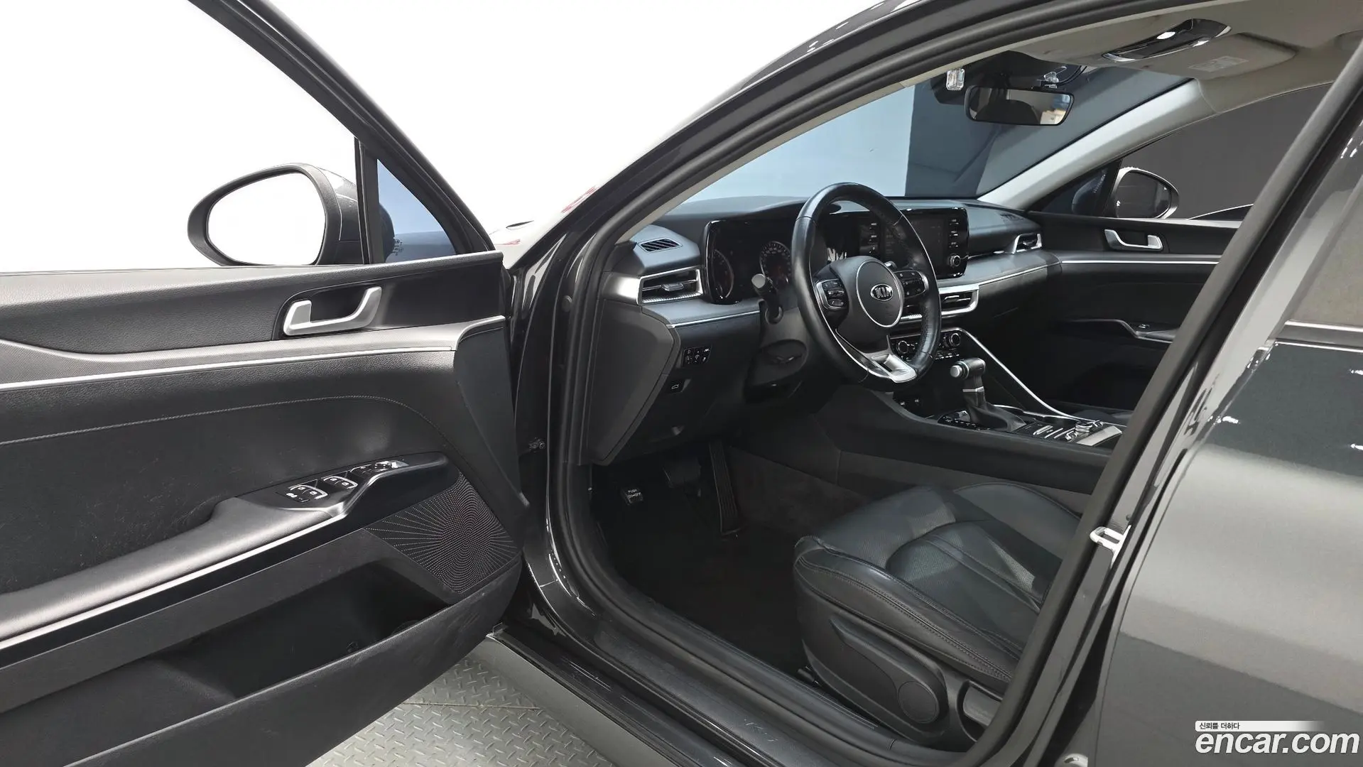 Kia K5 2.0 LPI(Renter car)