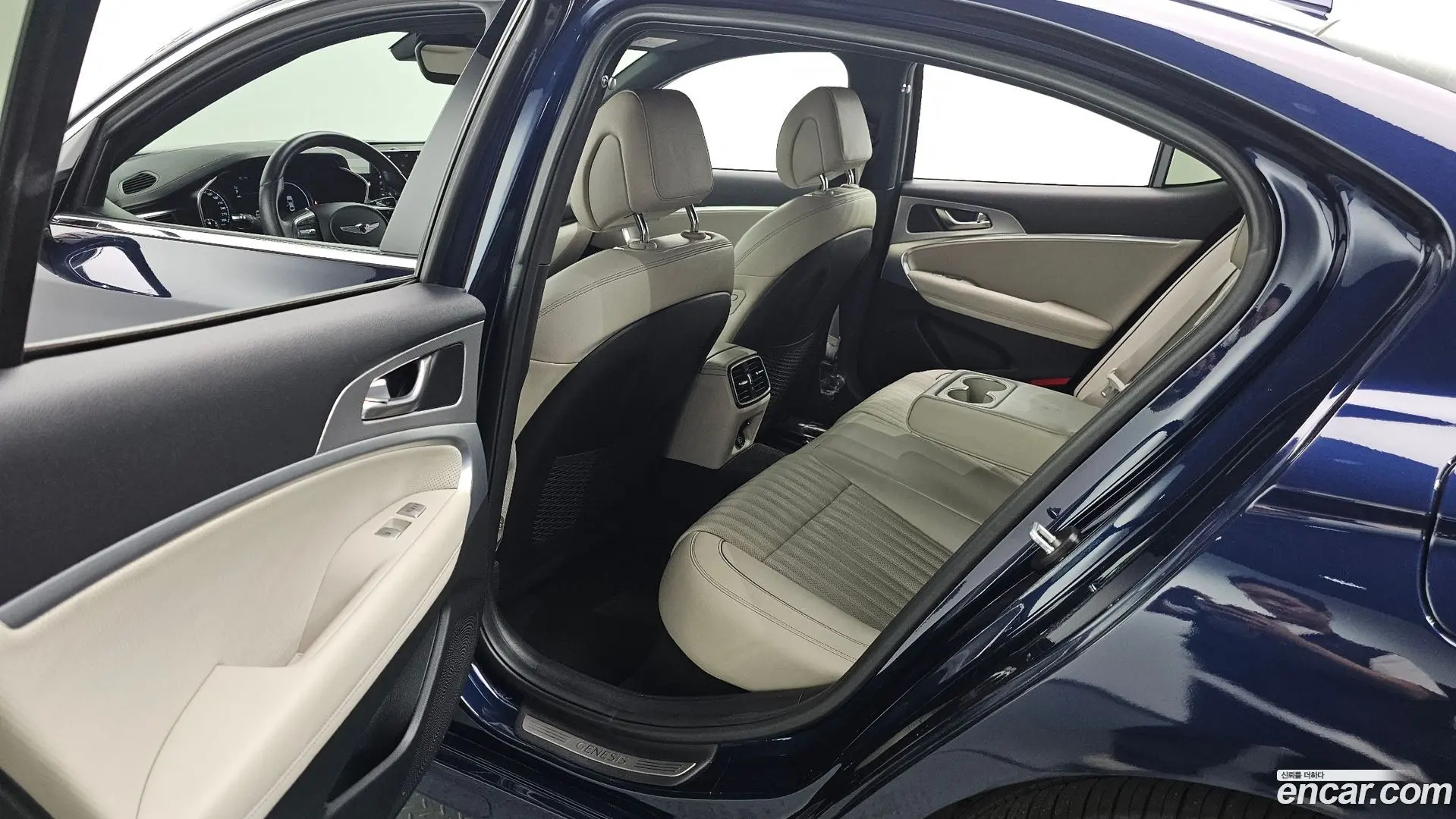 Genesis G70 Gasoline 3.3T 4WD 2018