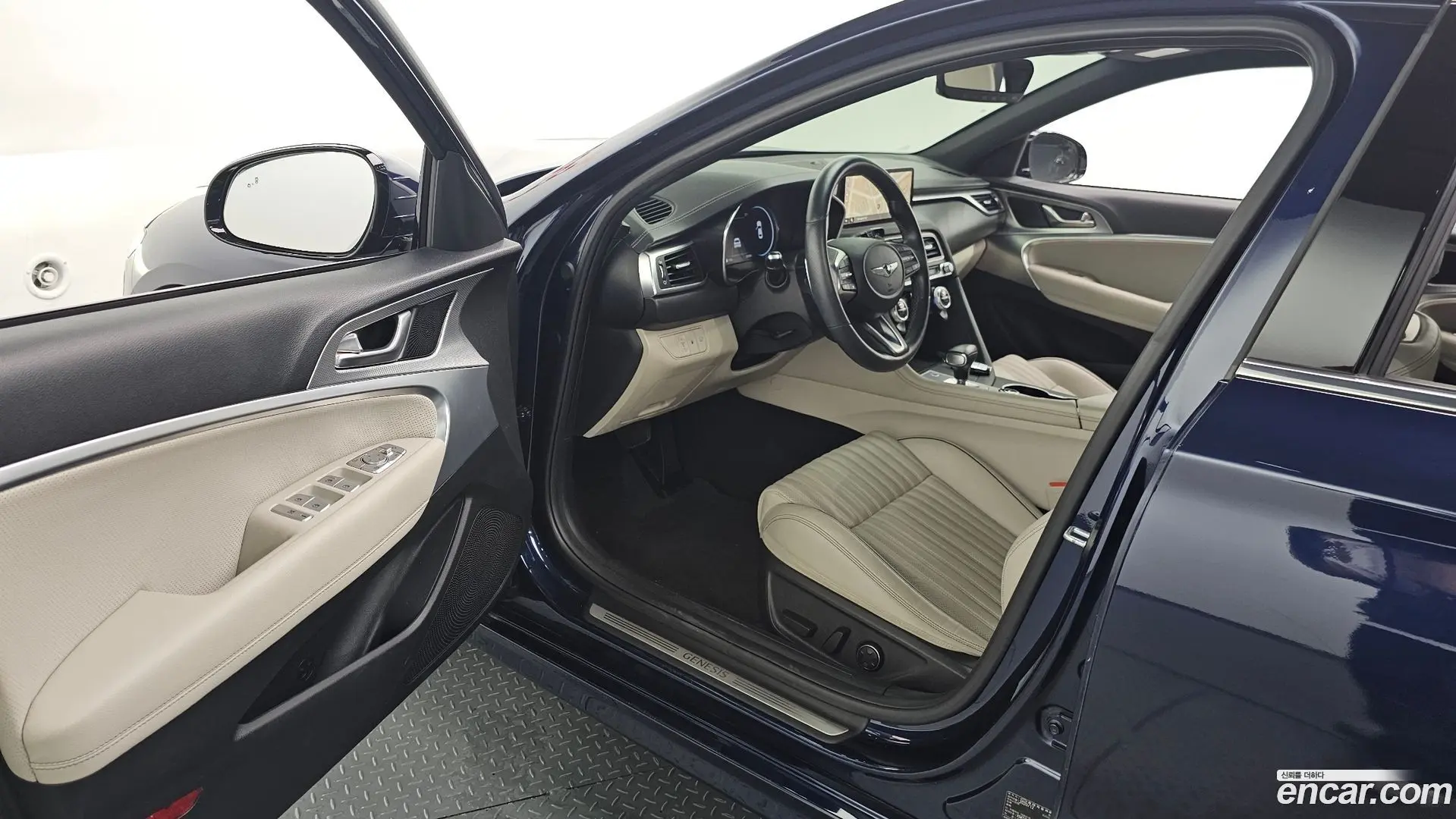 Genesis G70 Gasoline 3.3T 4WD 2018