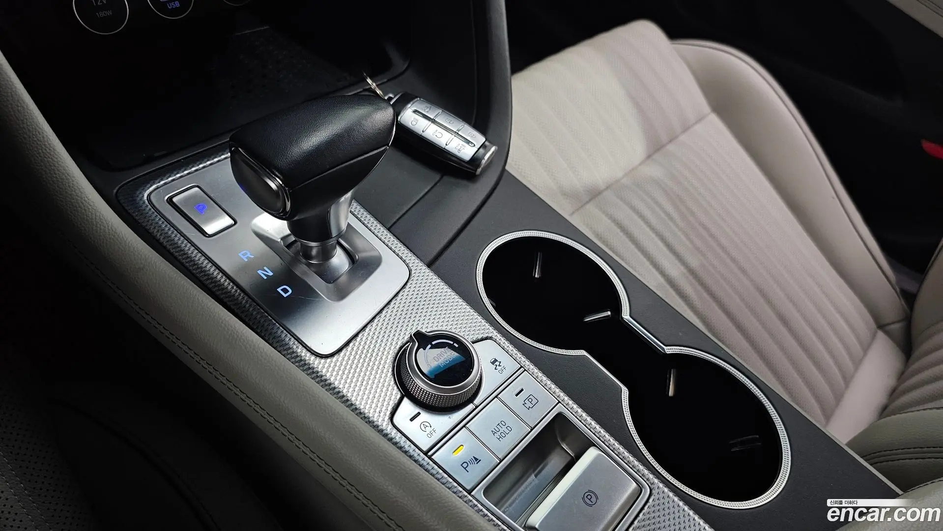 Genesis G70 Gasoline 3.3T 4WD 2018
