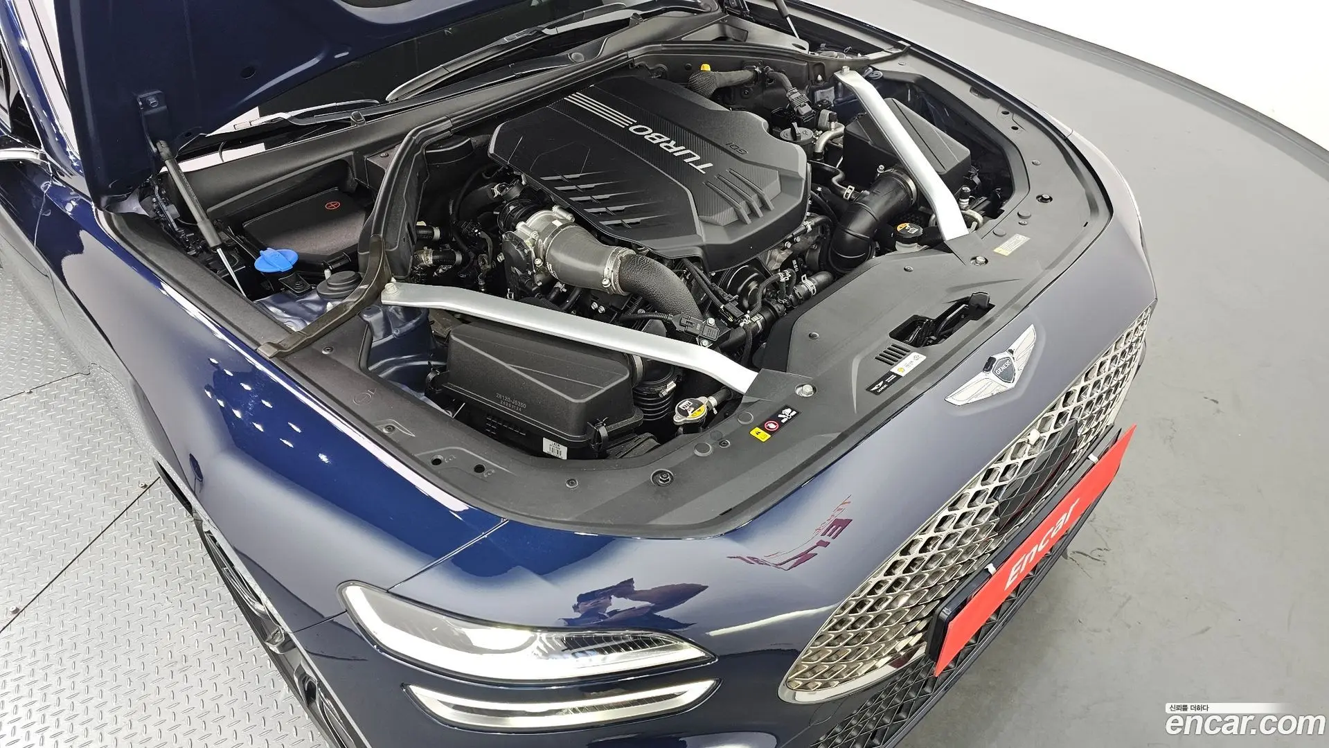 Genesis G70 Gasoline 3.3T 4WD 2018