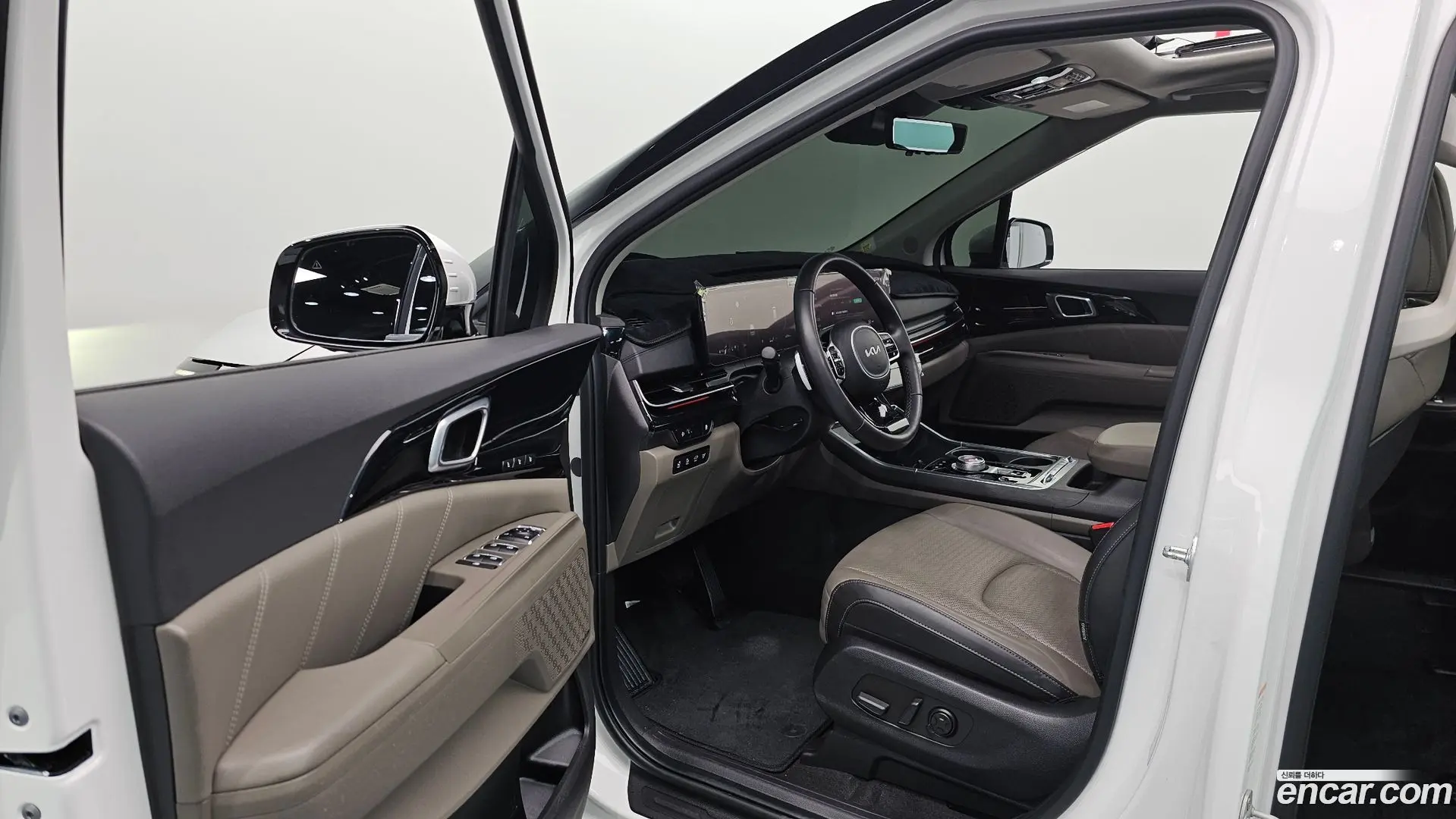 Kia Canival Gasoline 9-Seater Signature 2023