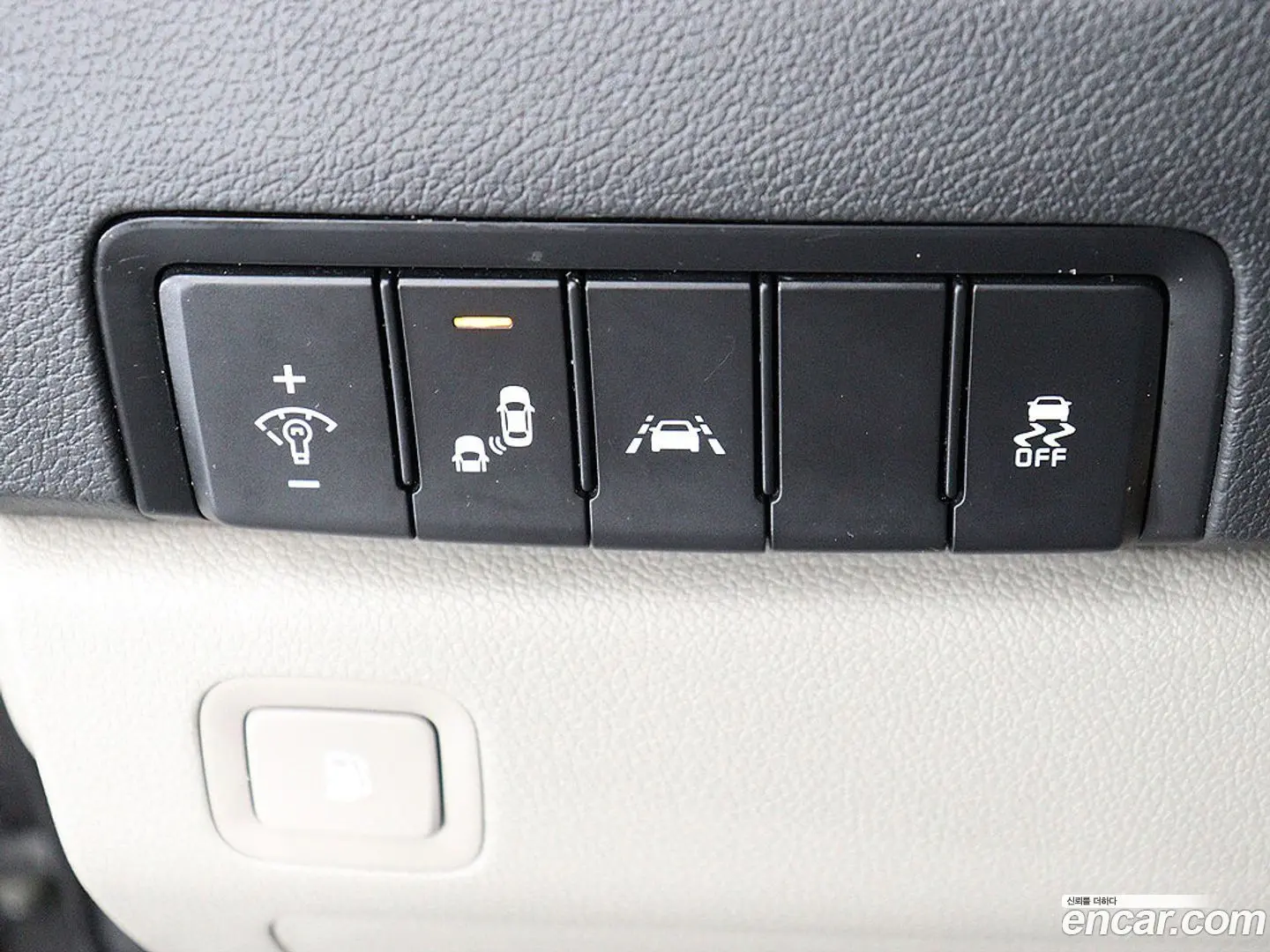 Kia Canival 9-Seater Prstige 2018