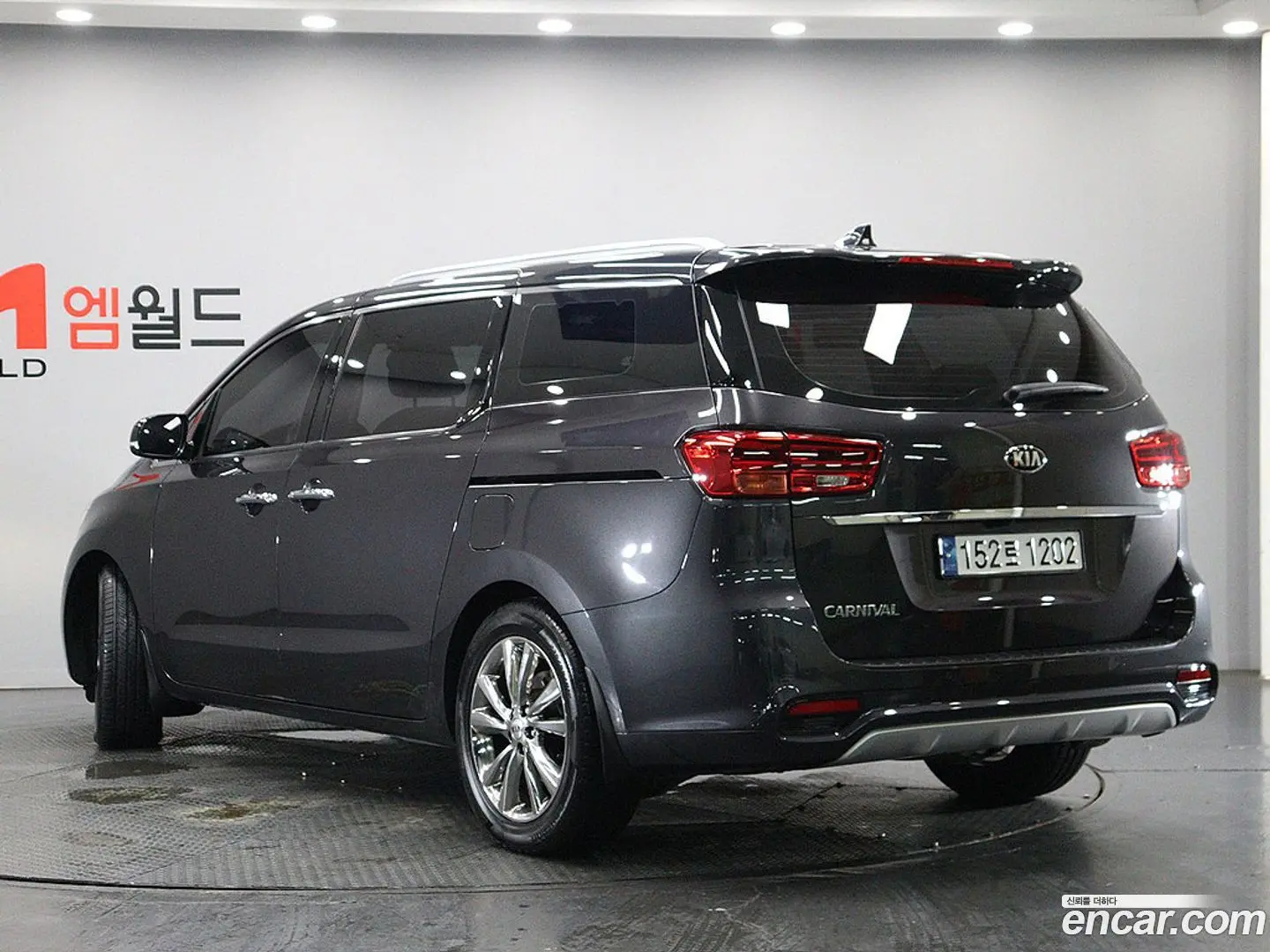 Kia Canival 9-Seater Prstige 2018