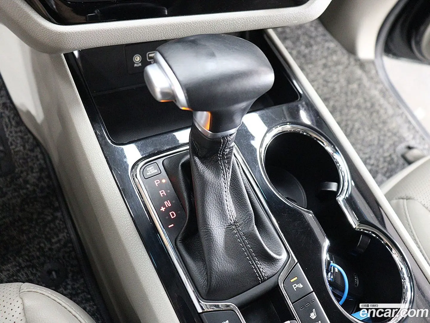 Kia Canival 9-Seater Prstige 2018