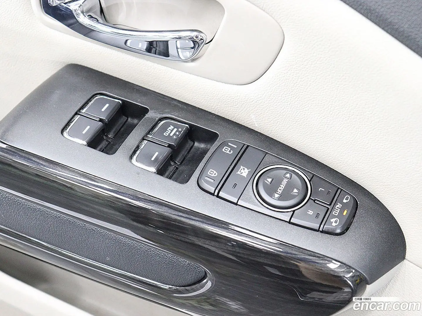 Kia Canival 9-Seater Prstige 2018