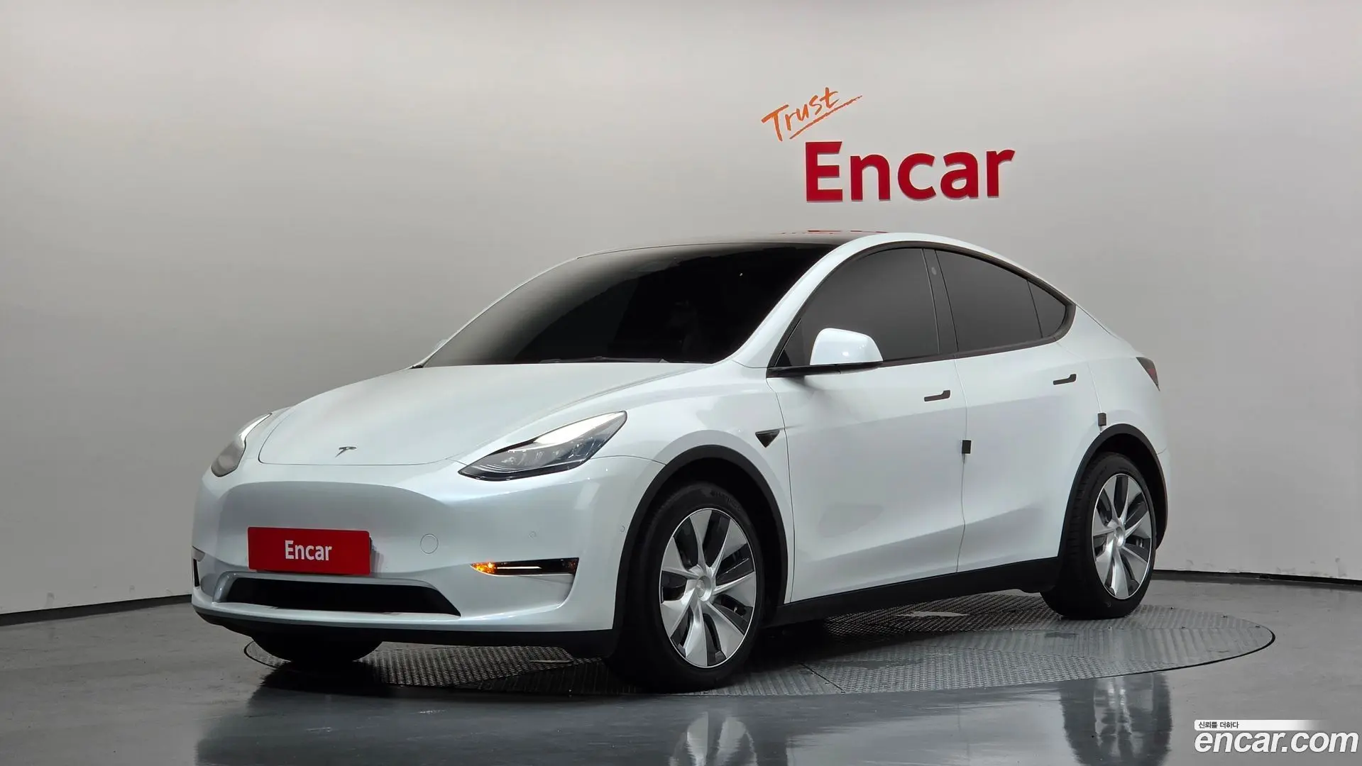 Tesla Model Y Long Range AWD