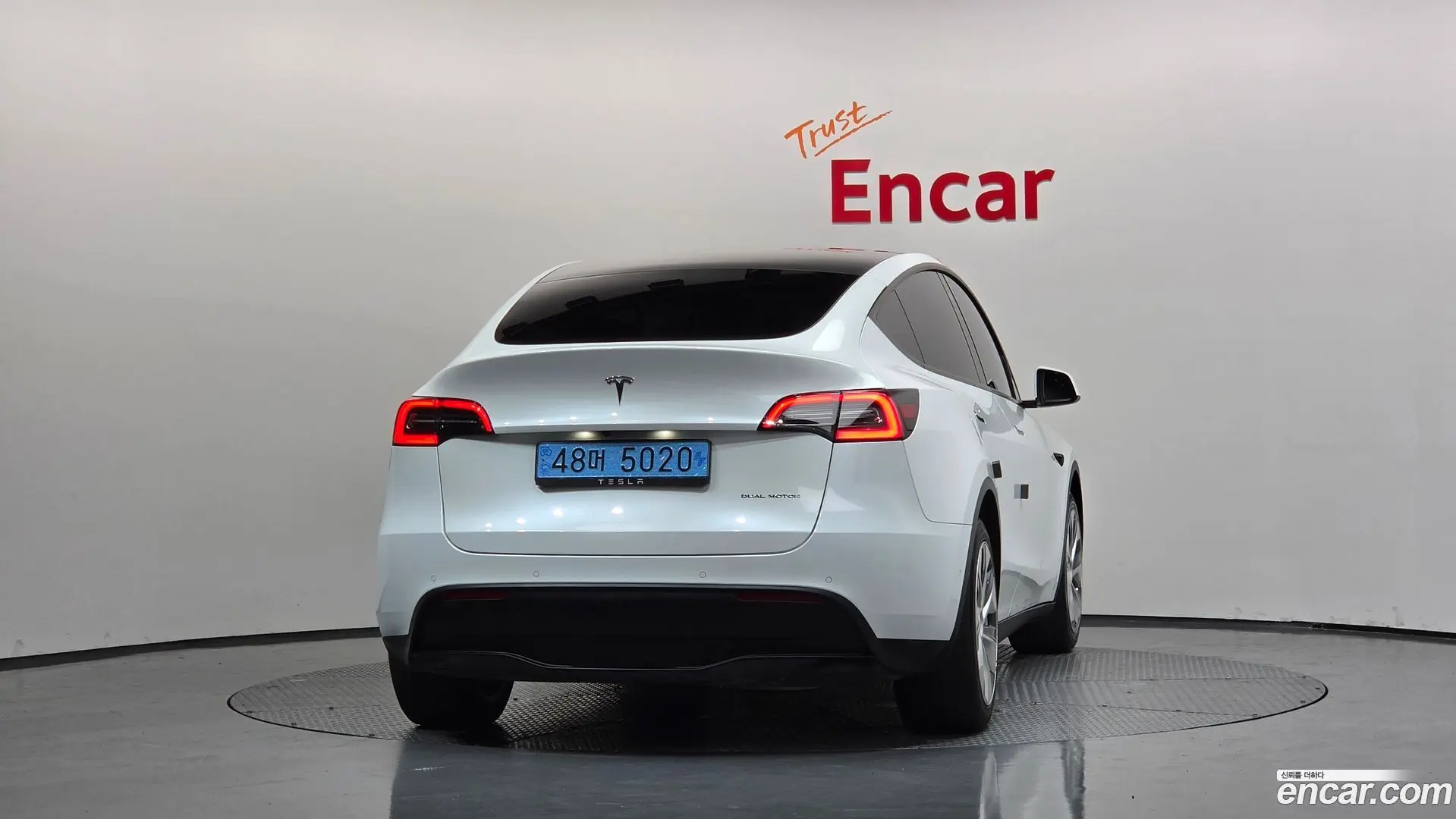 Tesla Model Y Long Range AWD