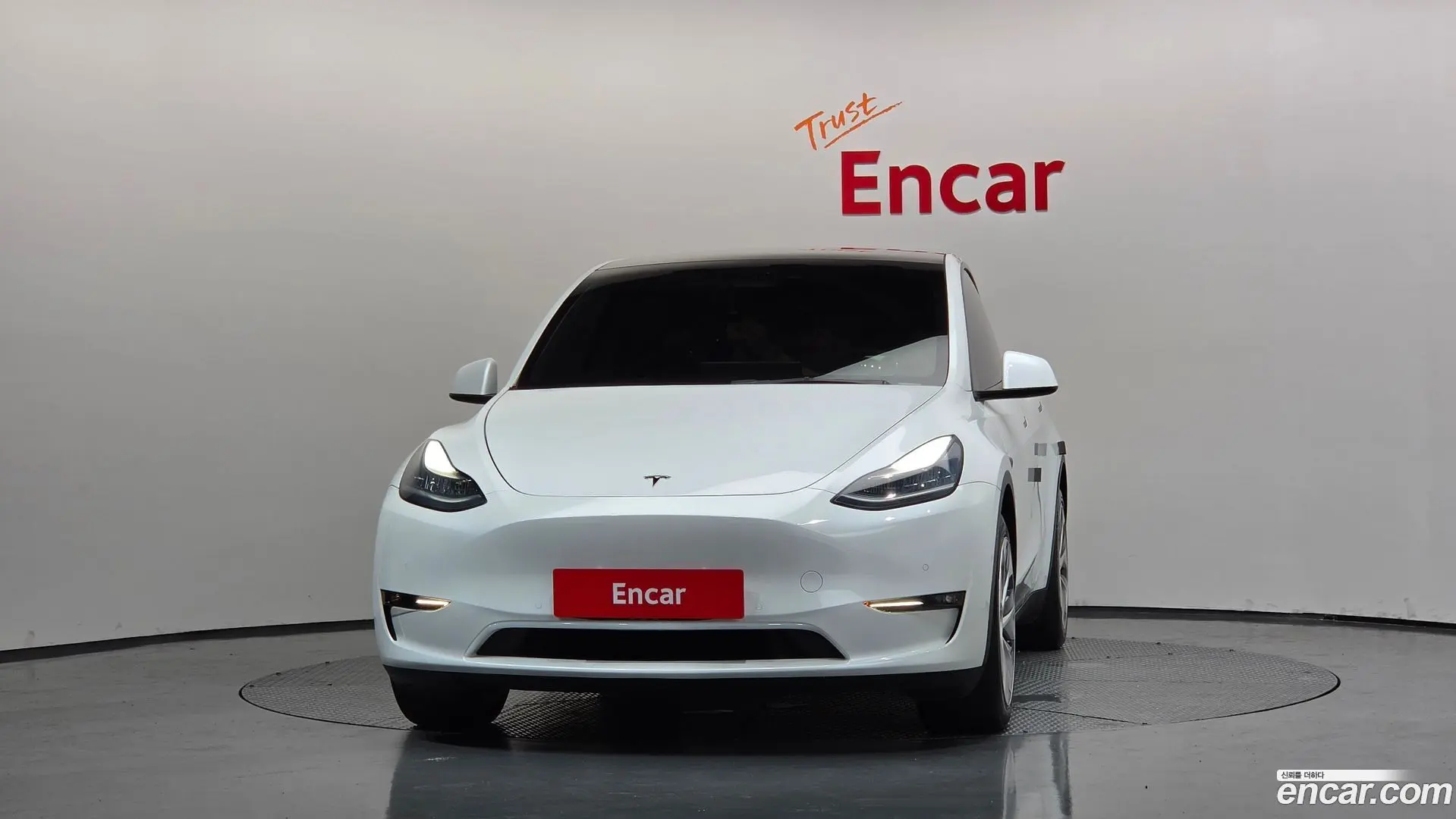 Tesla Model Y Long Range AWD