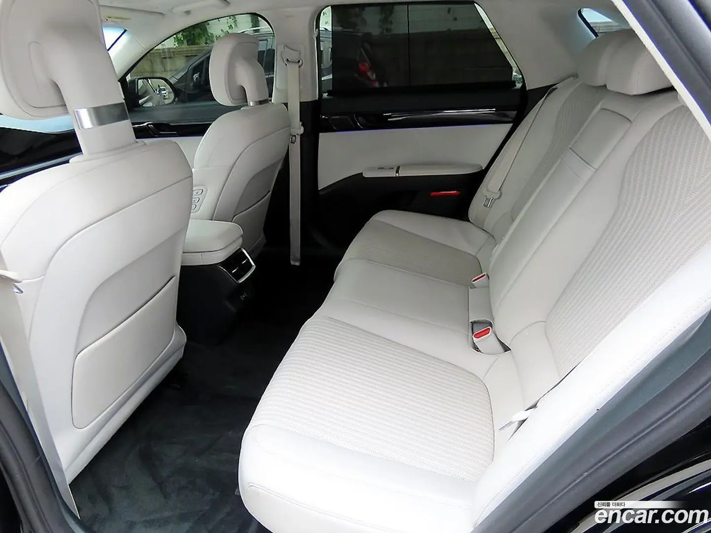 Hyundai Grandeur Calligraphy