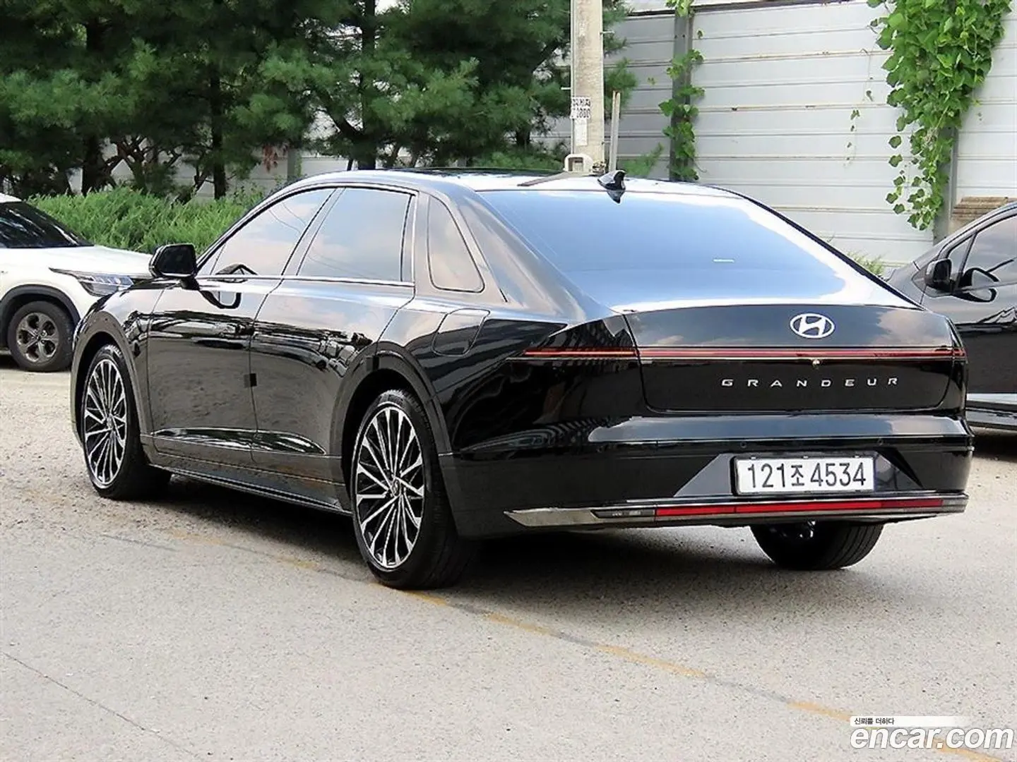 Hyundai Grandeur Calligraphy