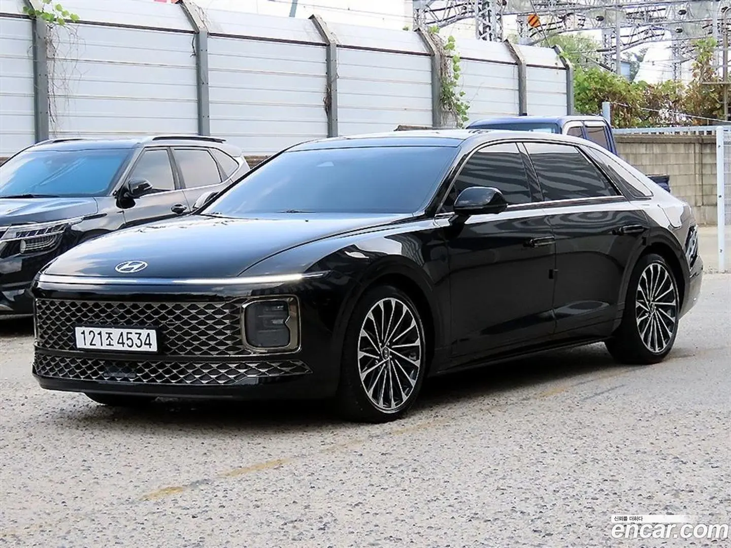 Hyundai Grandeur Calligraphy