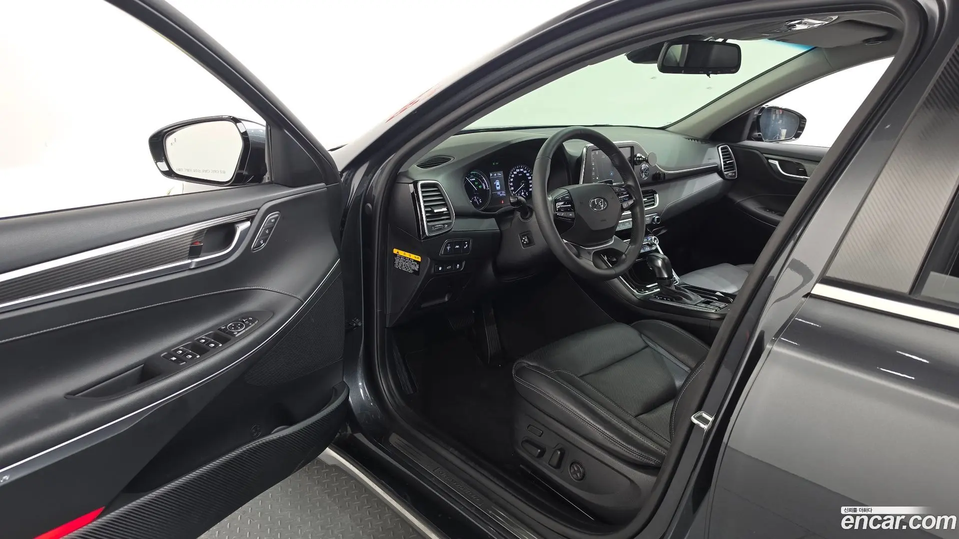 Hyundai Grandeur Exclusive