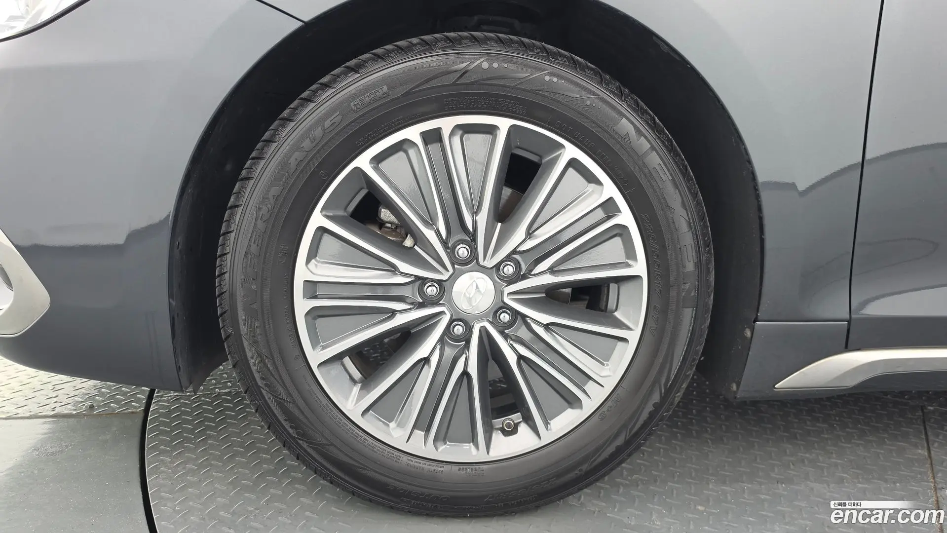 Hyundai Grandeur Exclusive