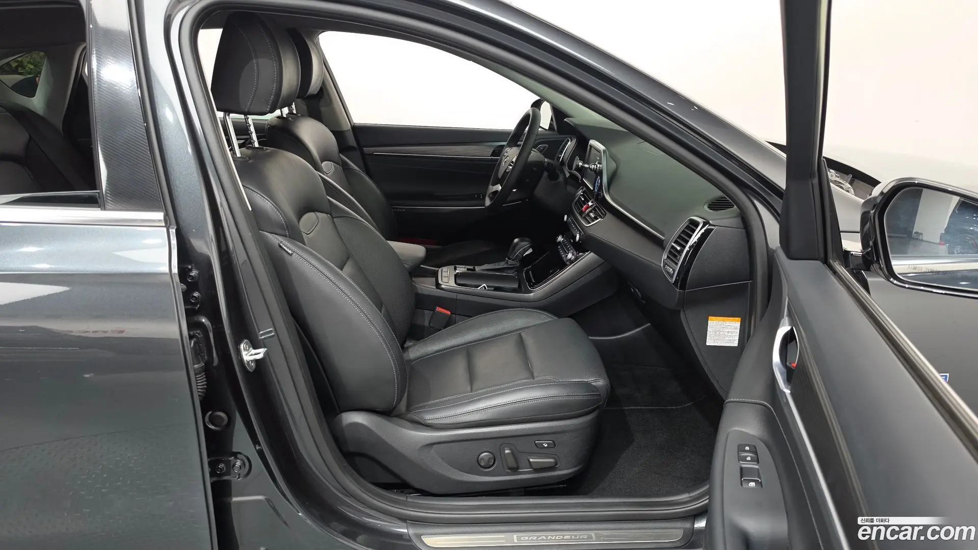 Hyundai Grandeur Exclusive