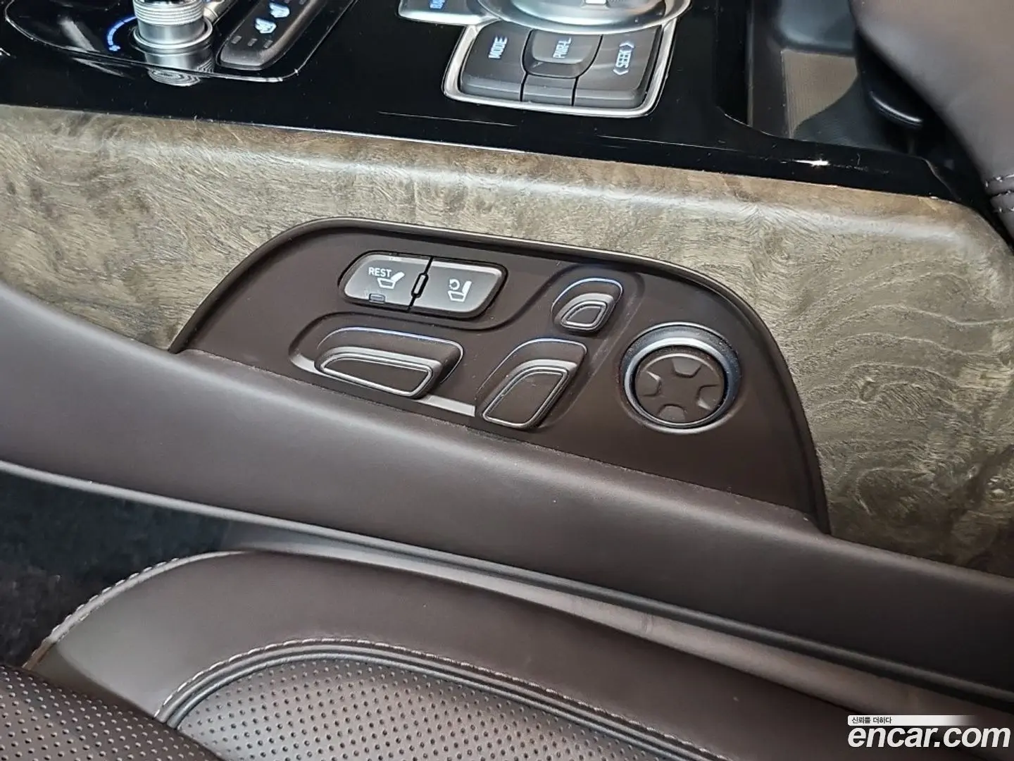 Genesis G90 3.3 T AWD