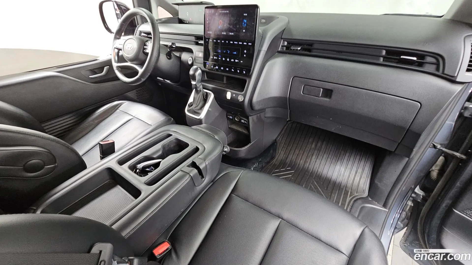 Hyundai Staria L3.5 Cargo 3-Seater