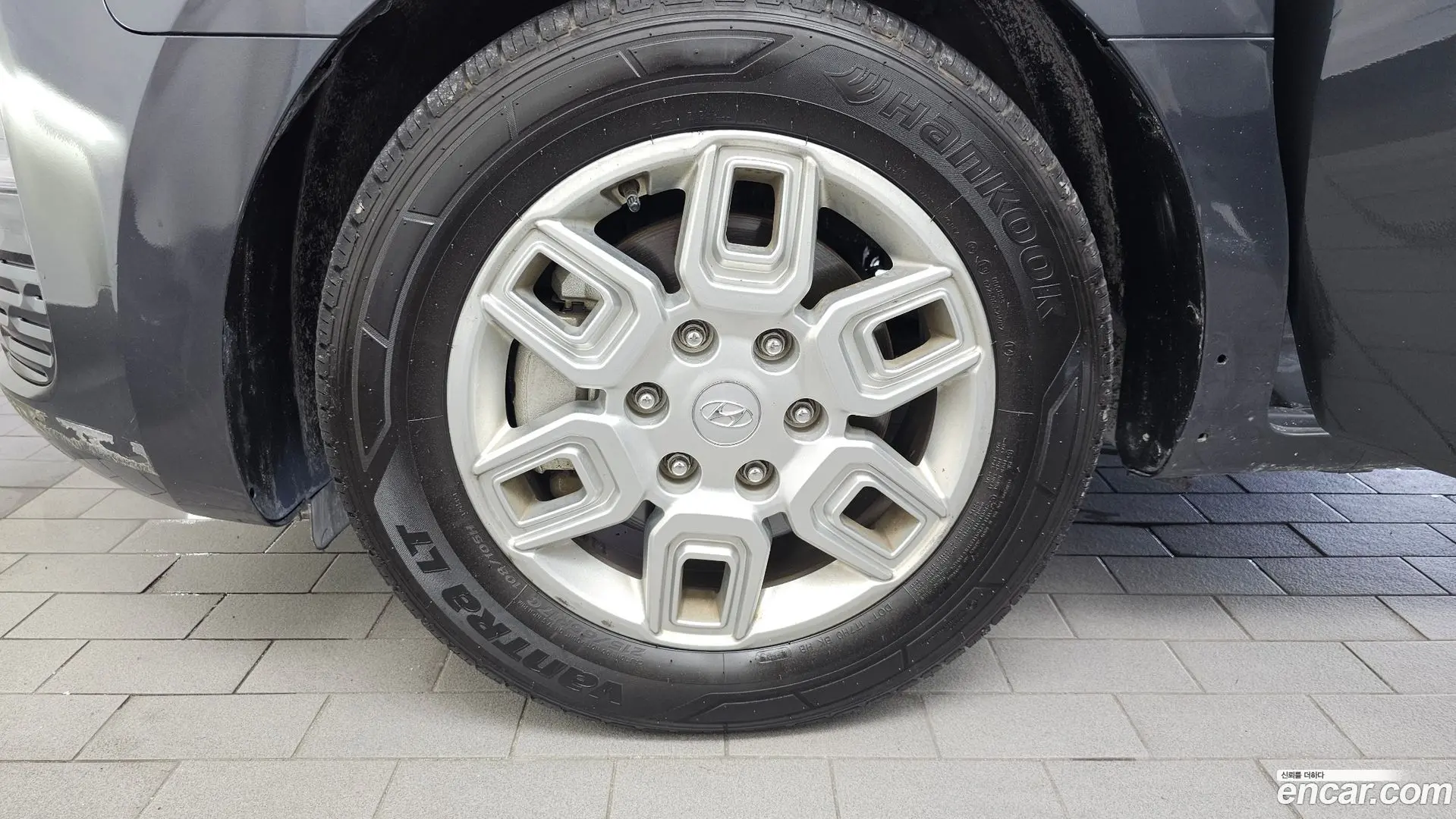 Hyundai Staria L3.5 Cargo 3-Seater
