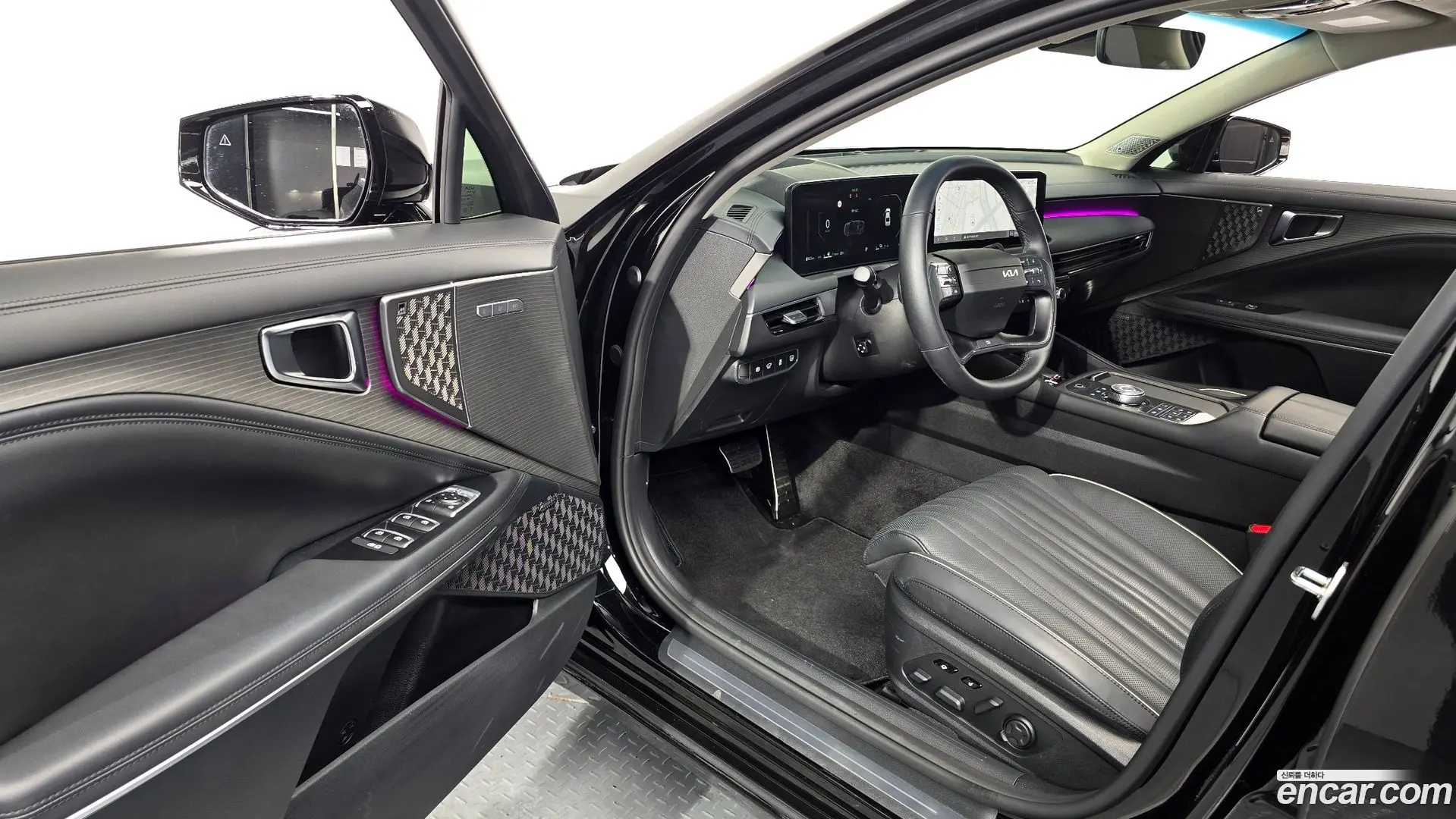 Kia K8 Signature
