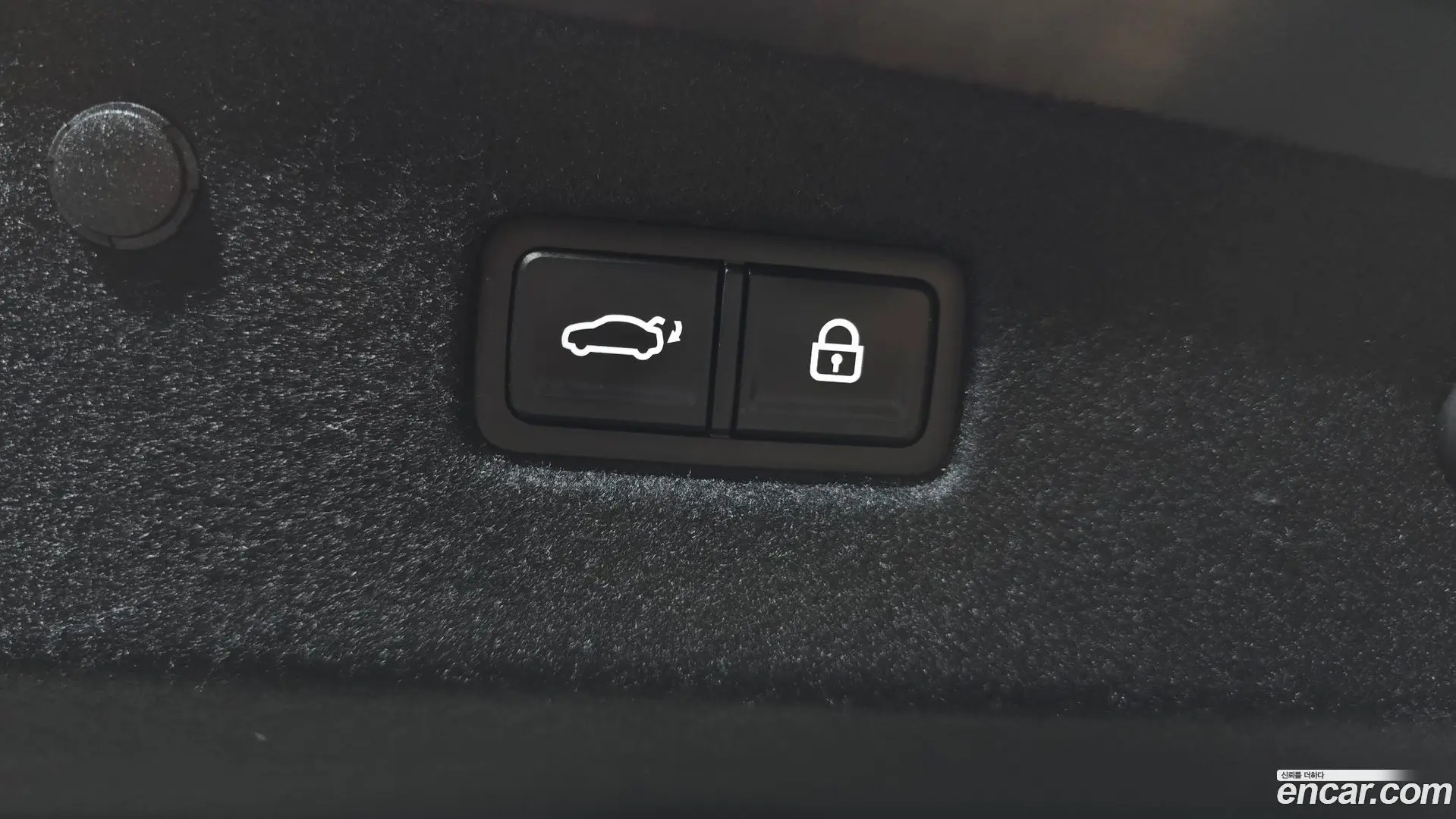 Kia K8 Signature