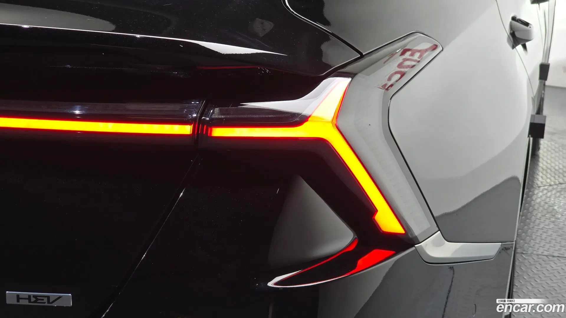 Kia K8 Signature