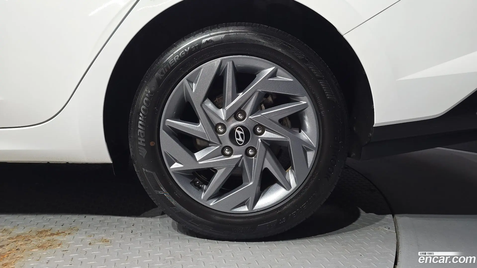 Hyundai AVANTE 1.6 2023