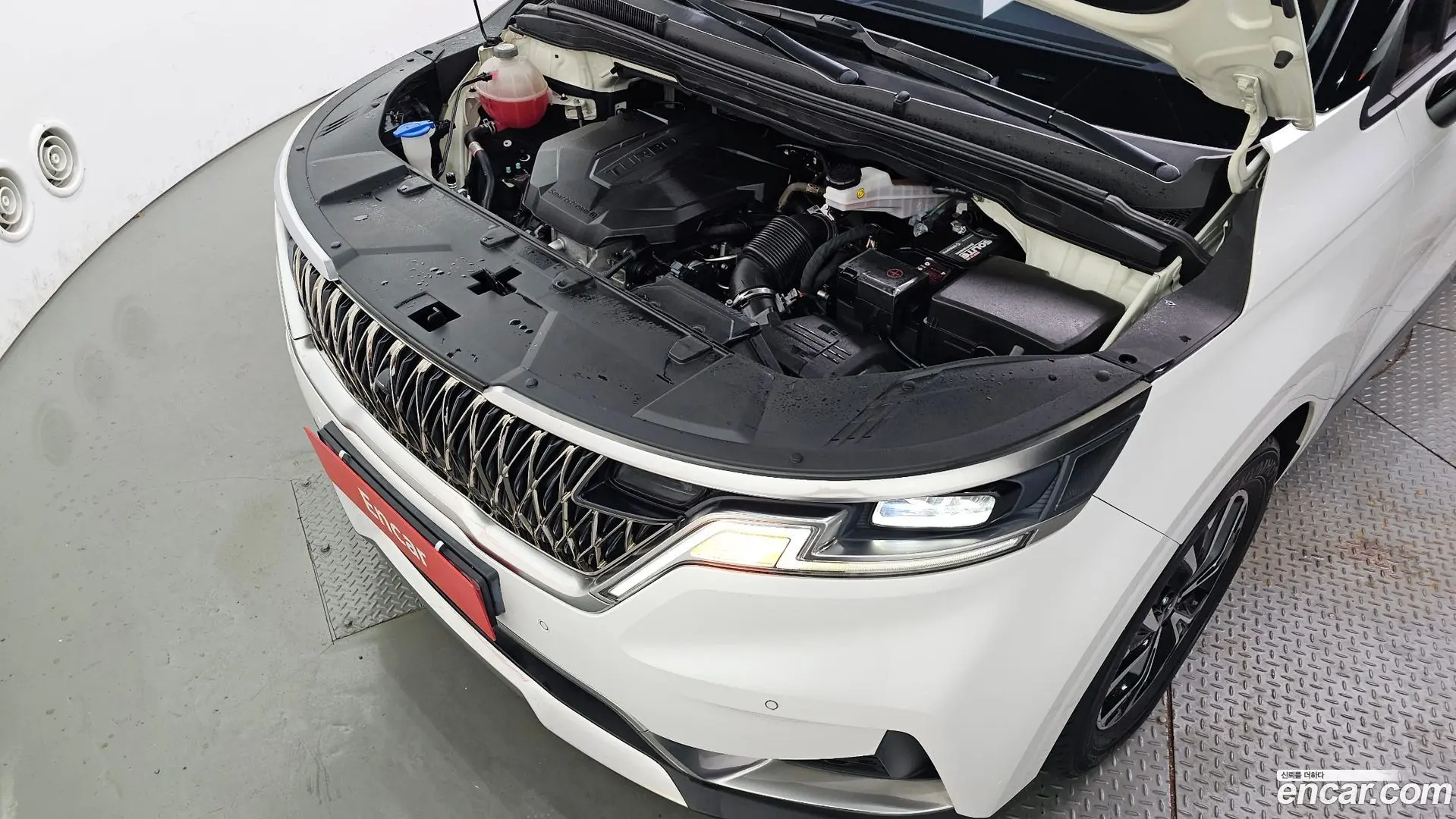 Kia Canival Diesel 9-Seater Noblesse