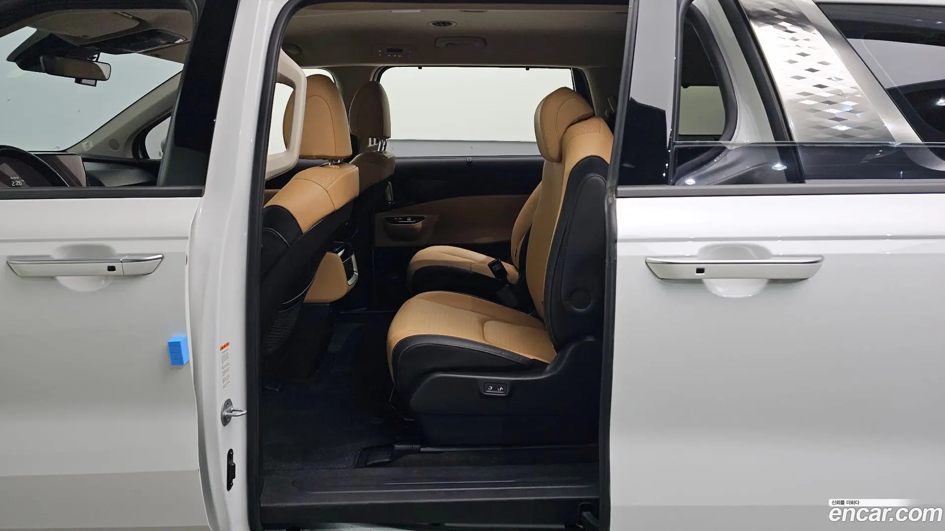 Kia Canival Diesel 9-Seater Noblesse