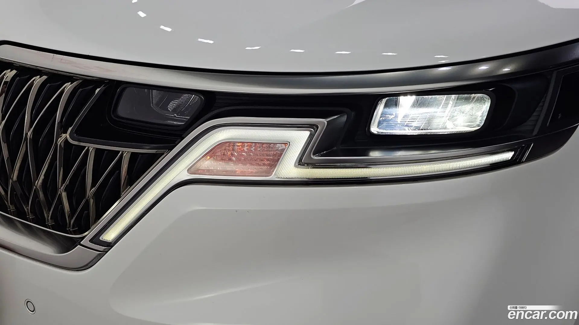Kia Canival Diesel 9-Seater Noblesse