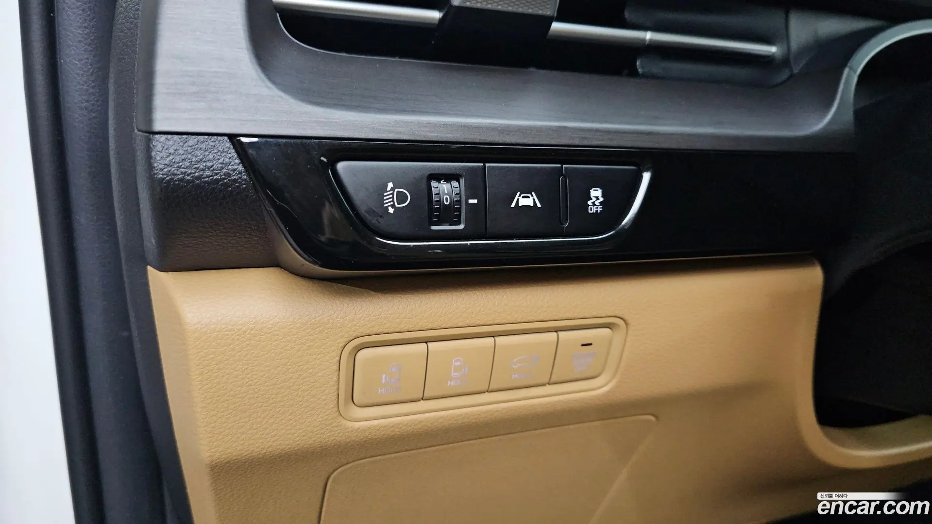 Kia Canival Diesel 9-Seater Noblesse