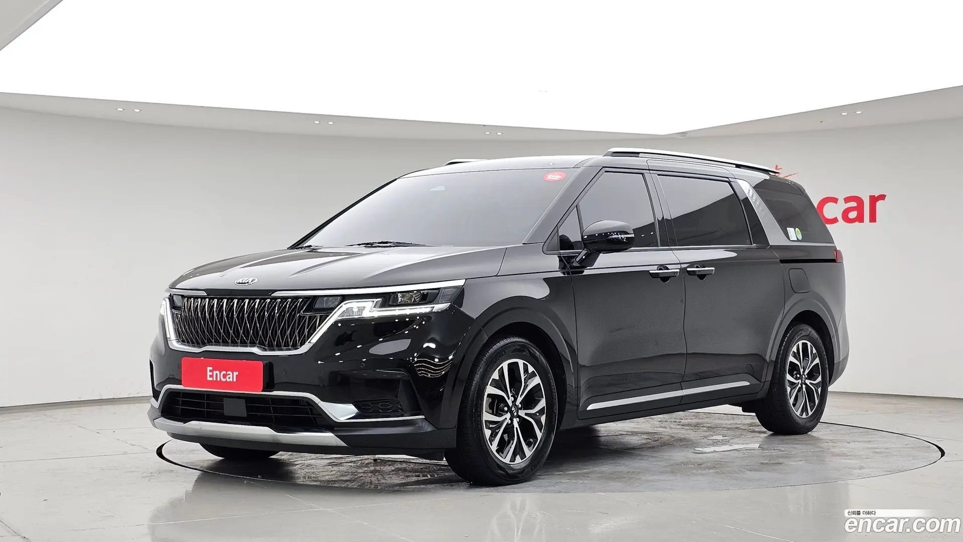 Kia Canival Diesel 9-Seater Noblesse