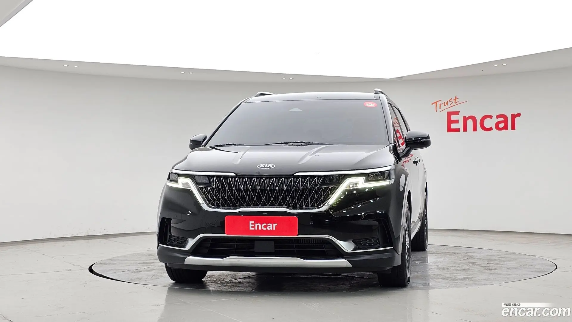 Kia Canival Diesel 9-Seater Noblesse