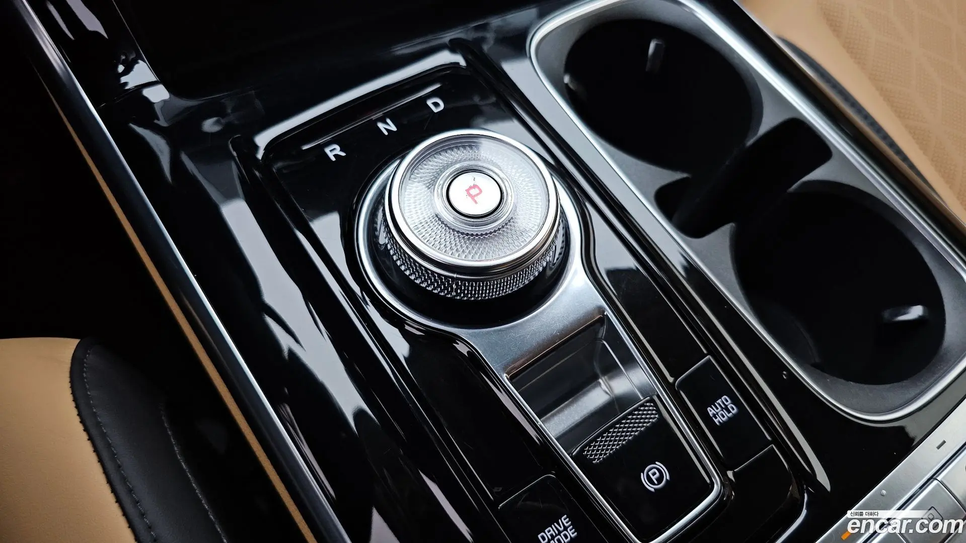Kia Canival Diesel 9-Seater Noblesse