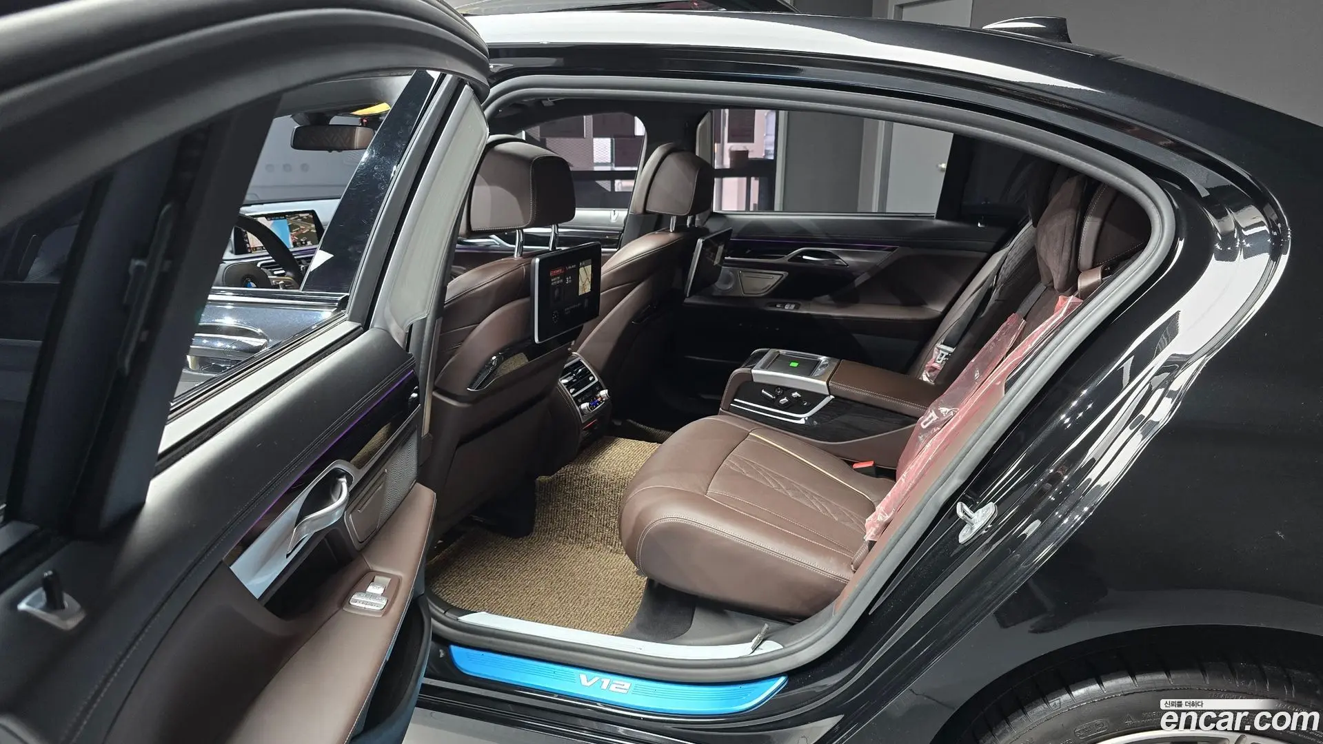BMW 7-Series M760Li xDrive