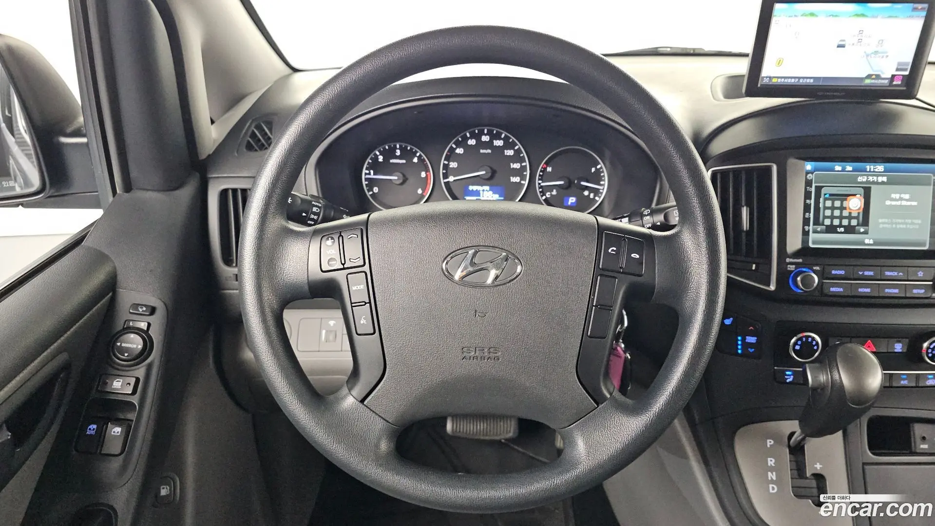 Hyundai Starex Wagon 12-Seater