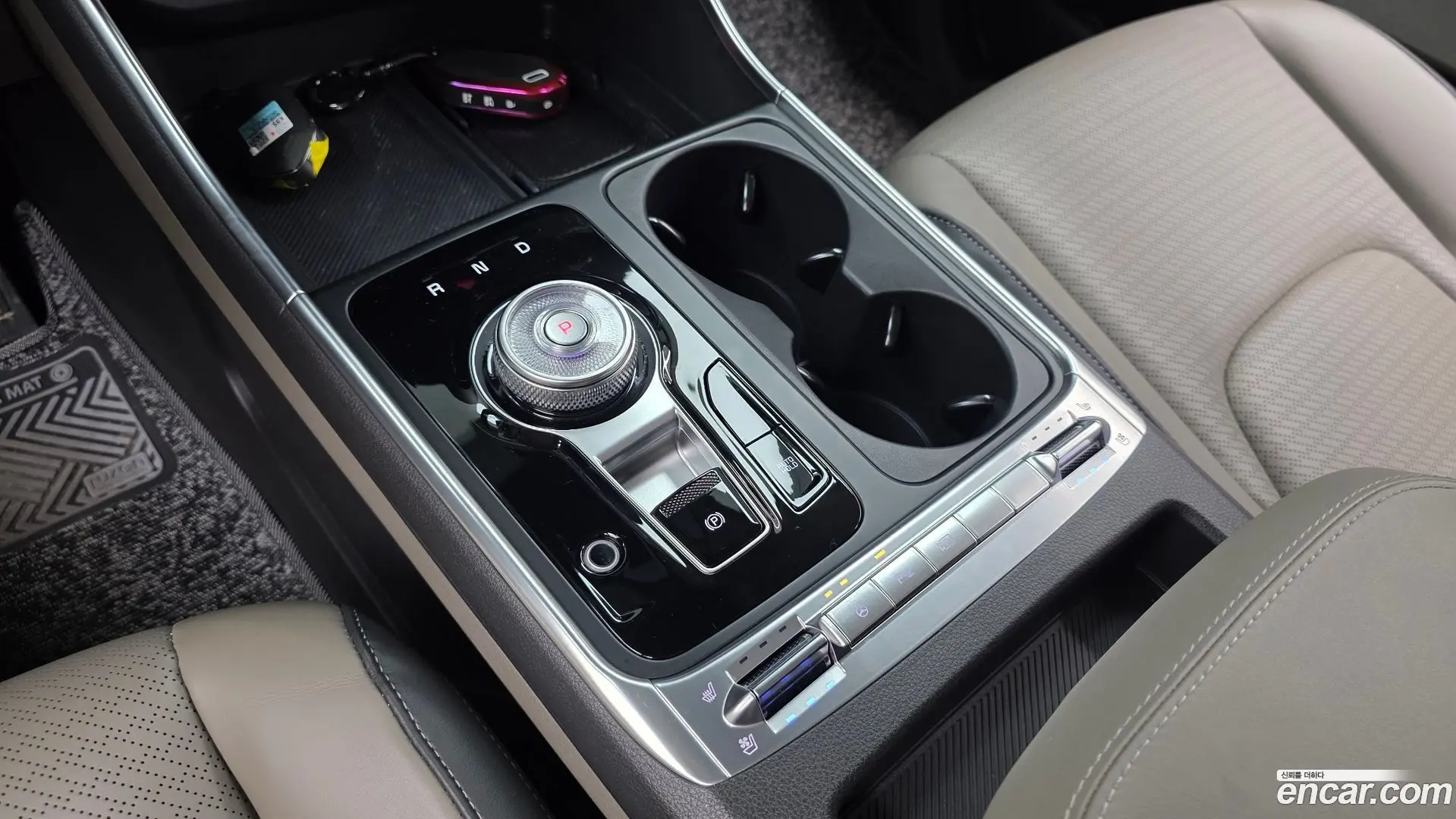 Kia Canival Gasoline 7-Seater Gravity
