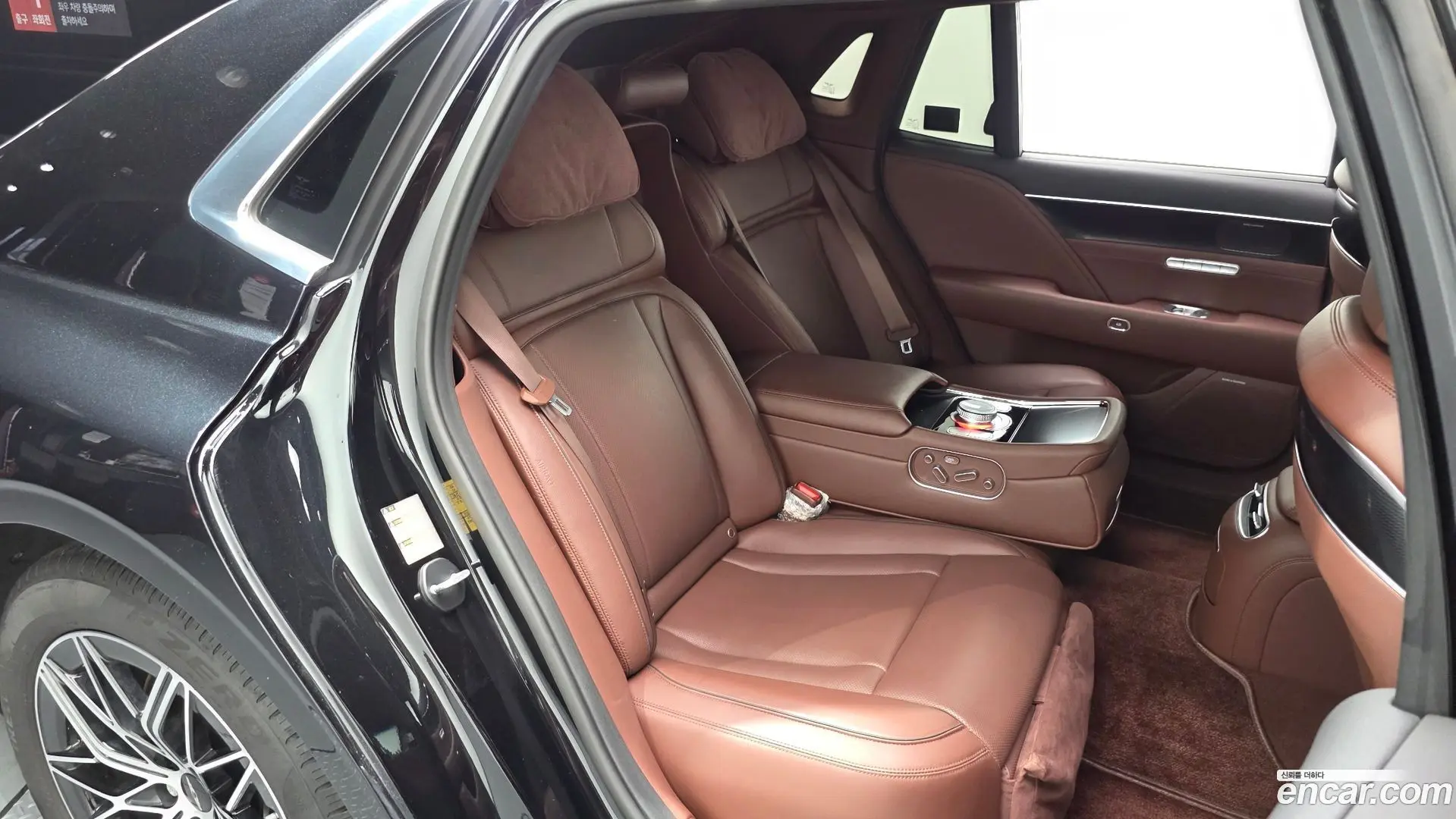 Genesis G90 Gasoline 3.5 Turbo AWD 2021