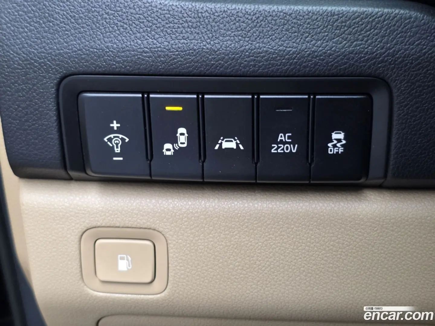 Kia Canival 9-Seater Hi-Limousine 2018