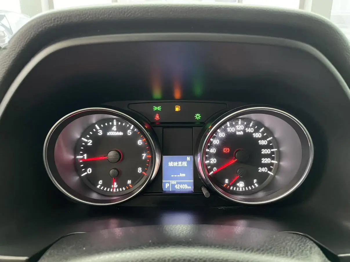 Haval M6 2021 PLUS 1.5T DCT Luxury Connected