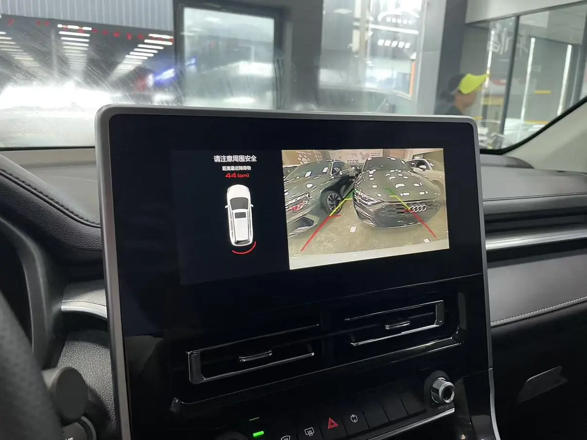 Haval M6 2021 PLUS 1.5T DCT Luxury Connected