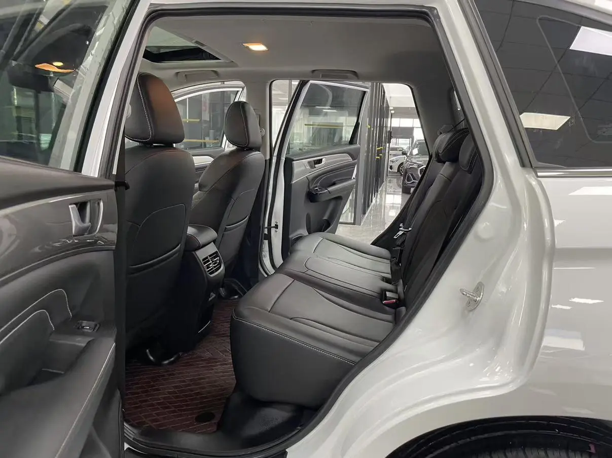 Haval M6 2021 PLUS 1.5T DCT Luxury Connected