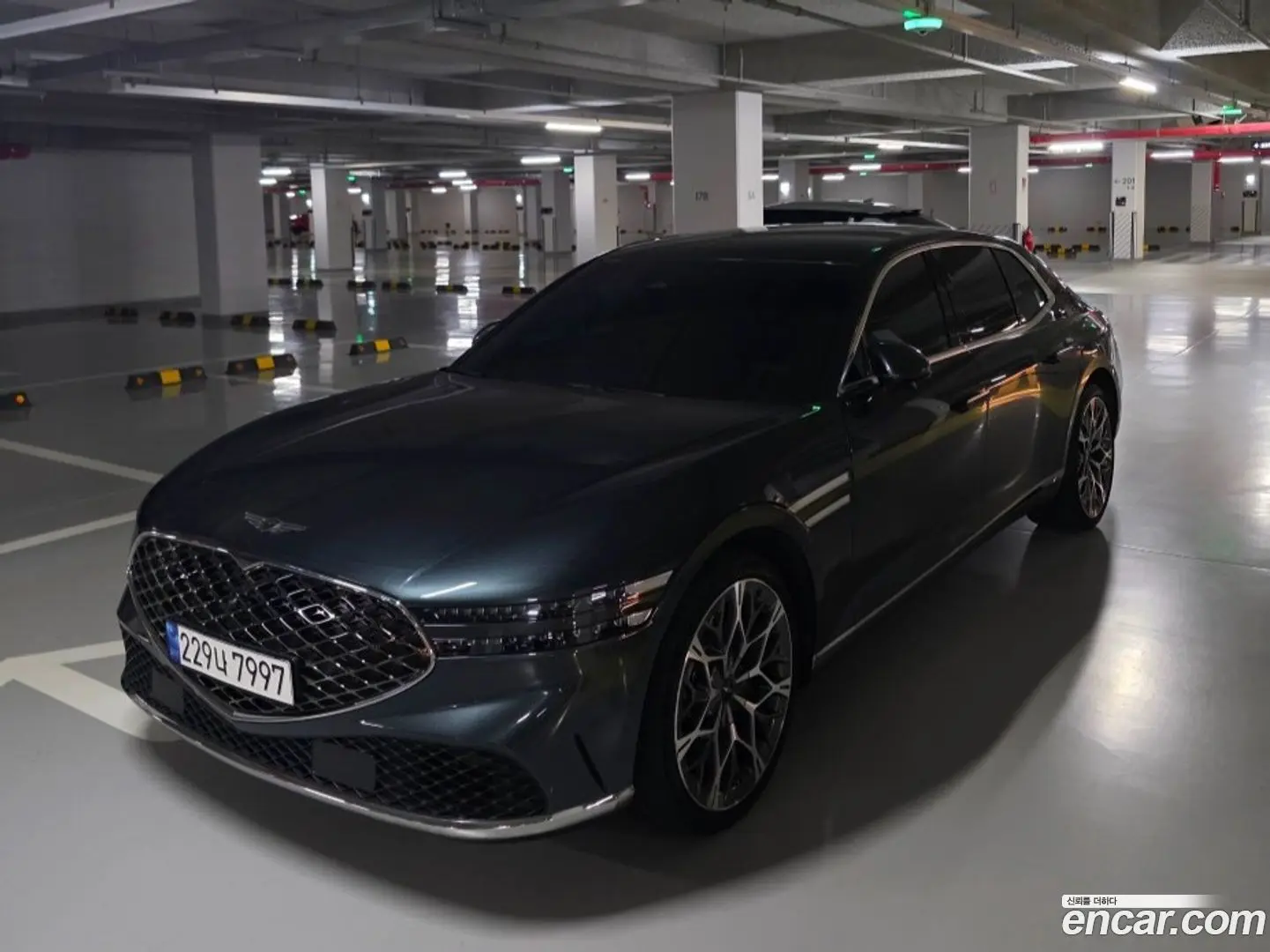 Genesis G90 Gasoline 3.5 Turbo e-S/C AWD 2021
