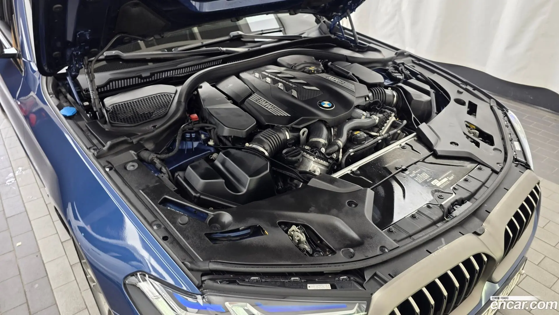 BMW 5-Series M550i xDrive 2020