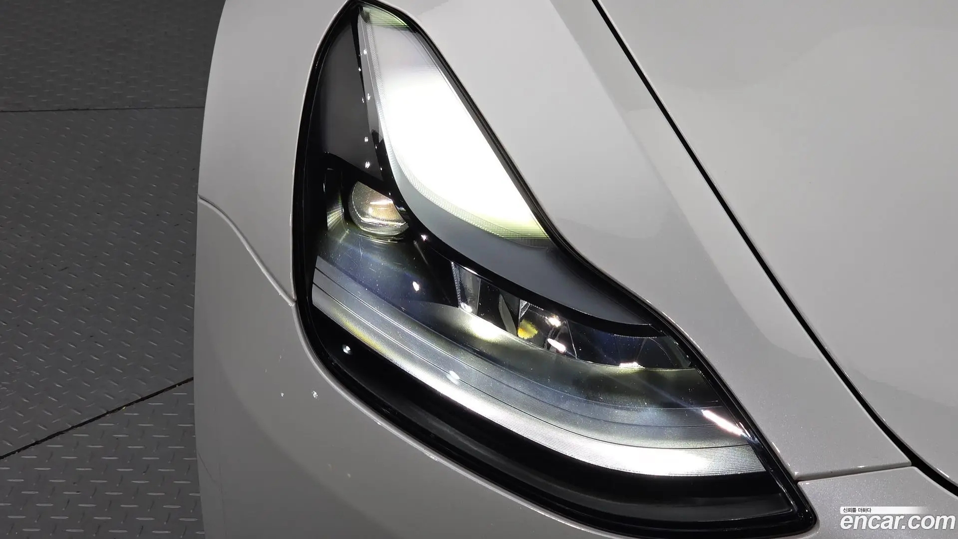 Tesla Model 3 Long Range AWD 2019