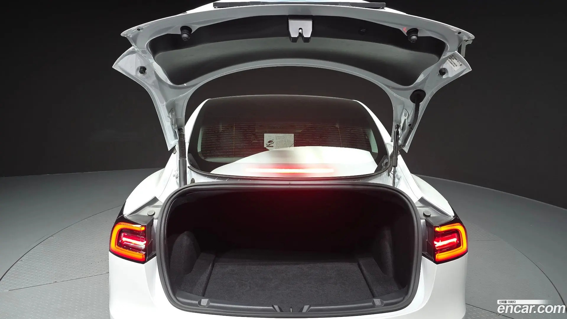 Tesla Model 3 Long Range AWD 2019