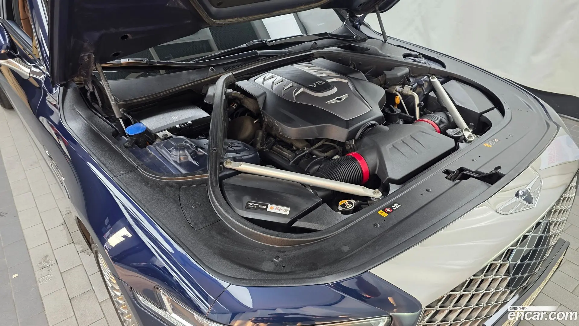 Genesis G90 5.0 AWD