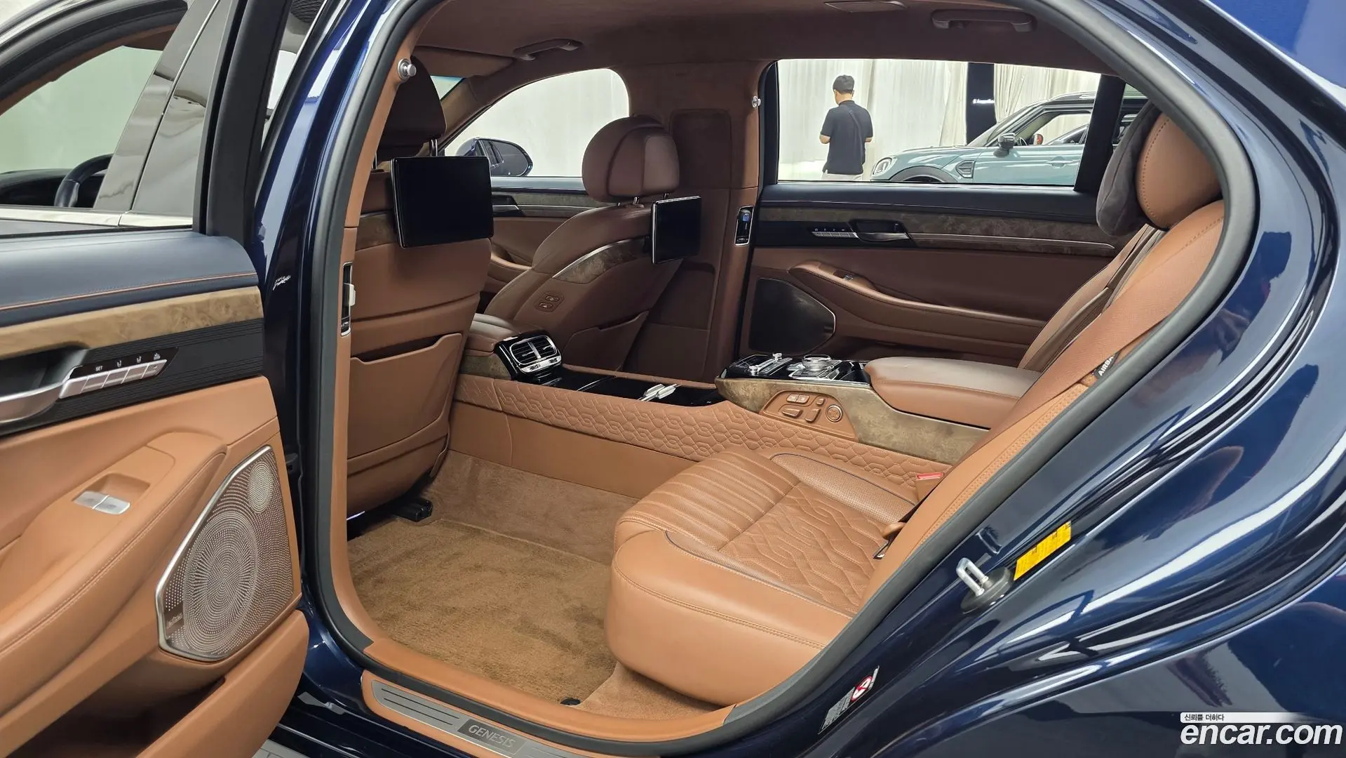 Genesis G90 5.0 AWD