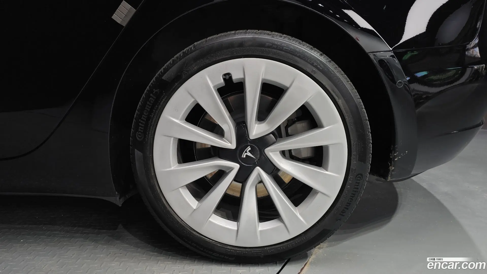 Tesla Model 3 Long Range AWD 2019